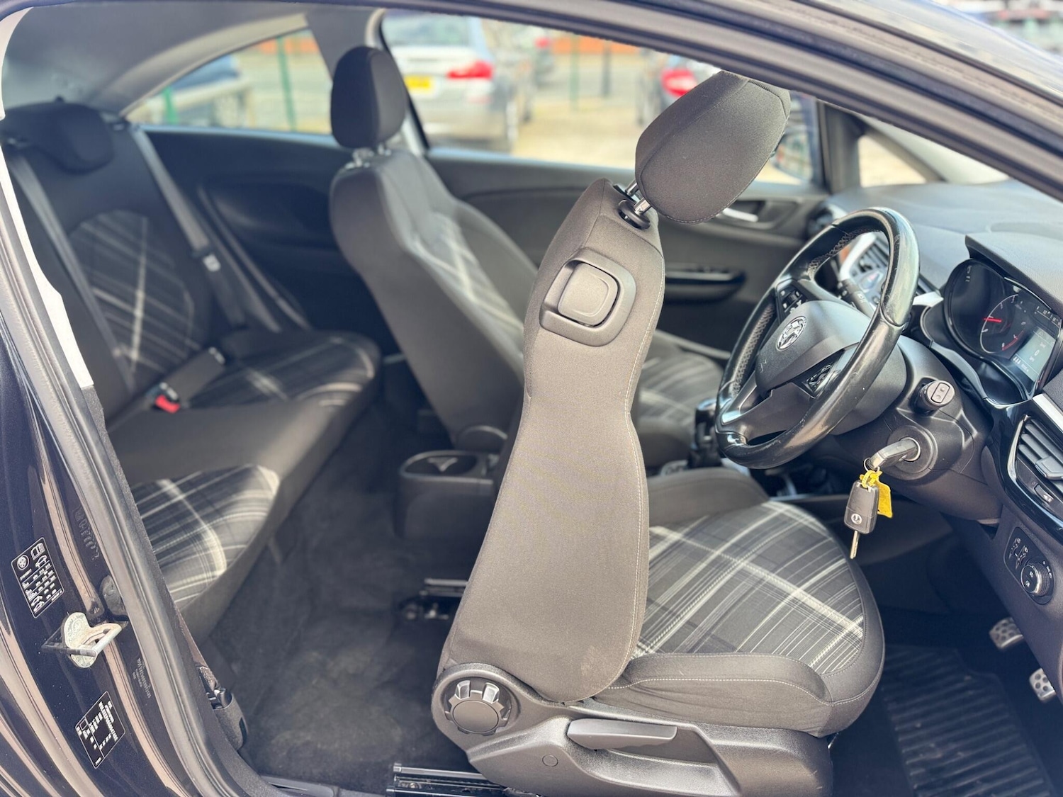 Used Vauxhall Corsa 2016 for sale - 78006292: Photo 6