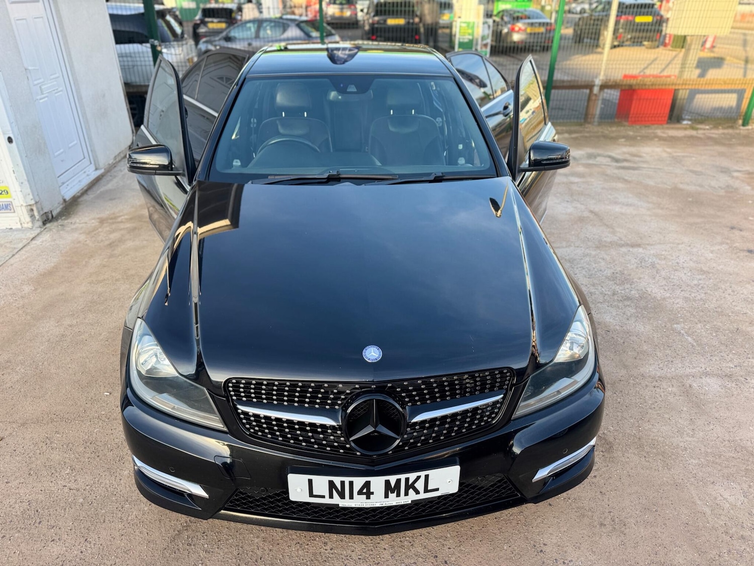 Used Mercedes-Benz C Class 2014 for sale - 77658576: Photo 23