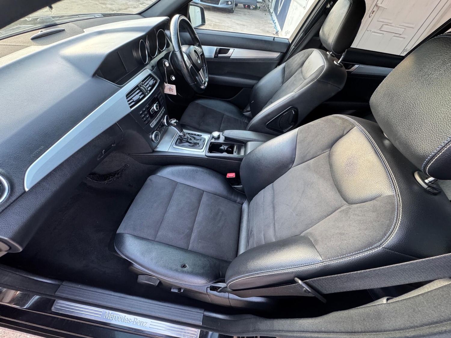 Used Mercedes-Benz C Class 2014 for sale - 77658576: Photo 30