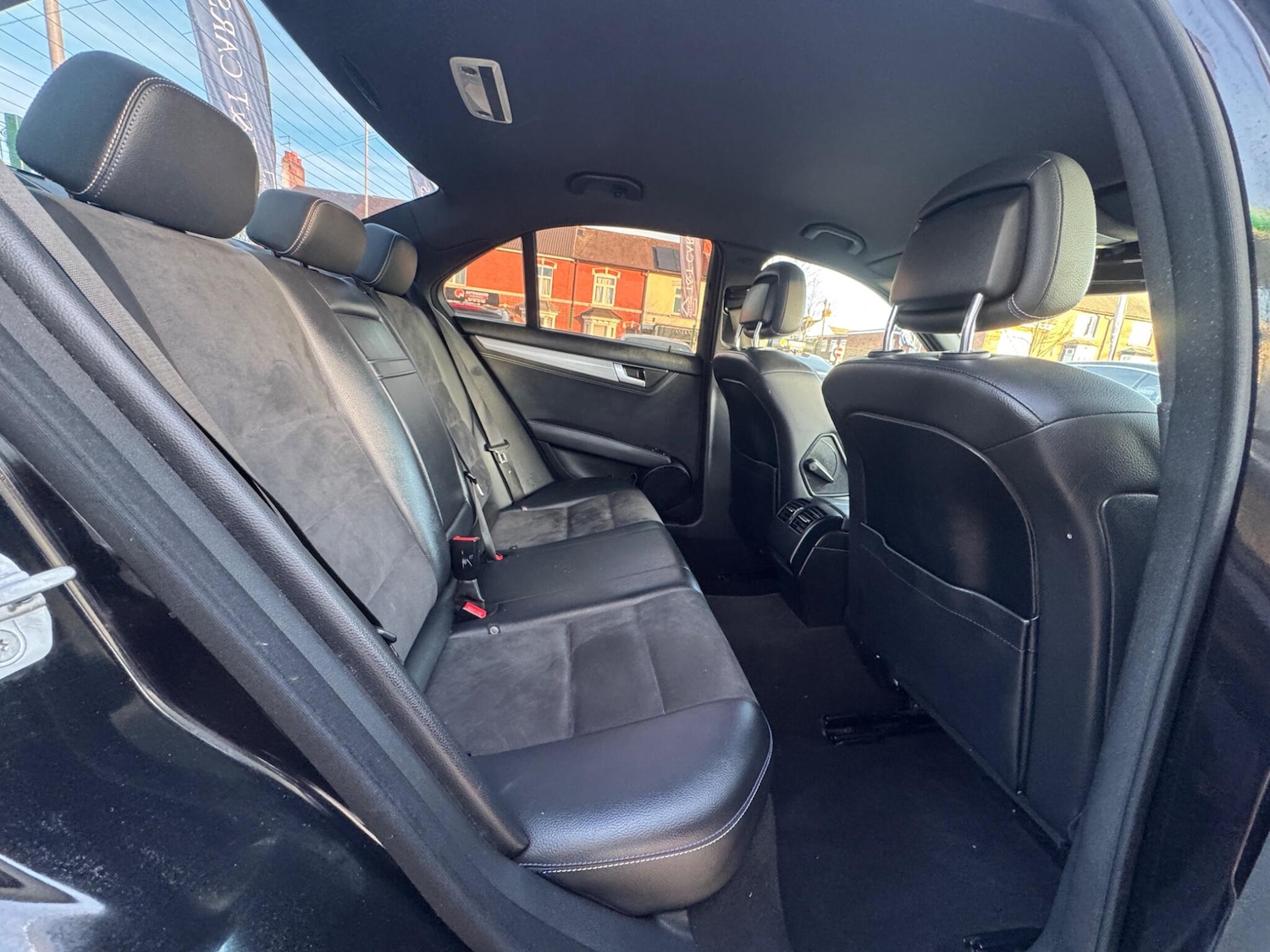 Used Mercedes-Benz C Class 2014 for sale - 77658576: Photo 8