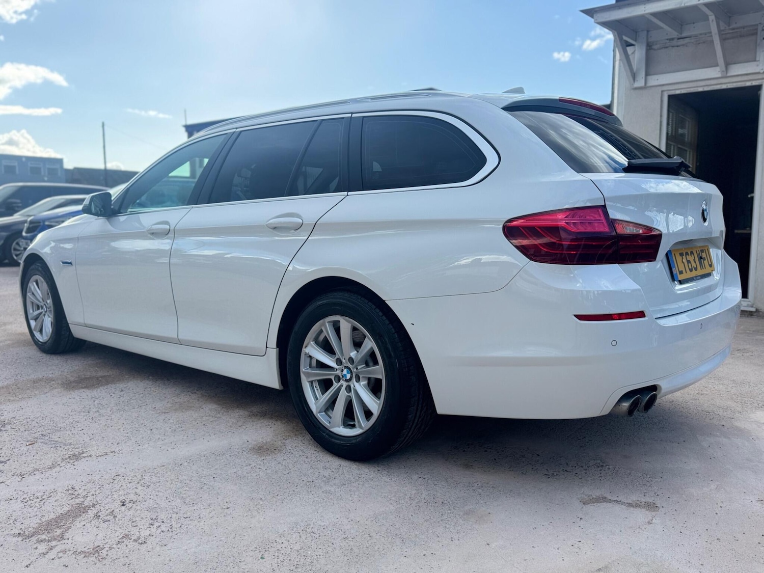 Vehicle 28