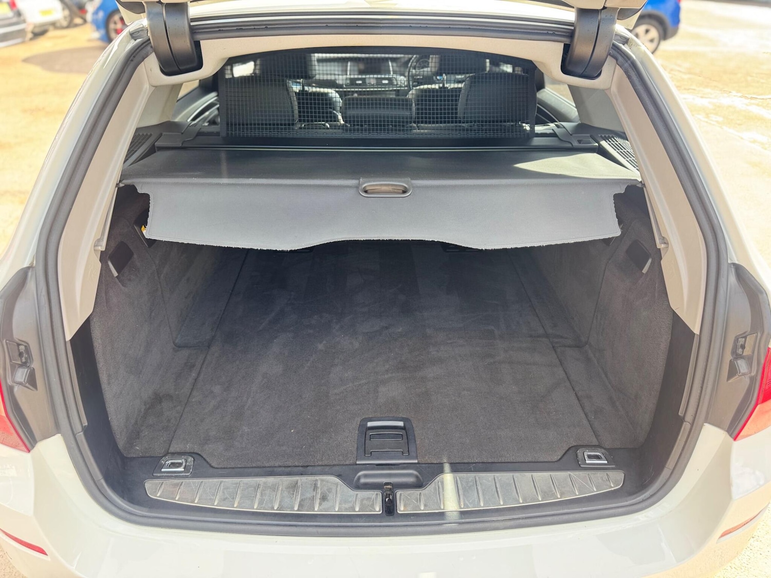 Vehicle 29