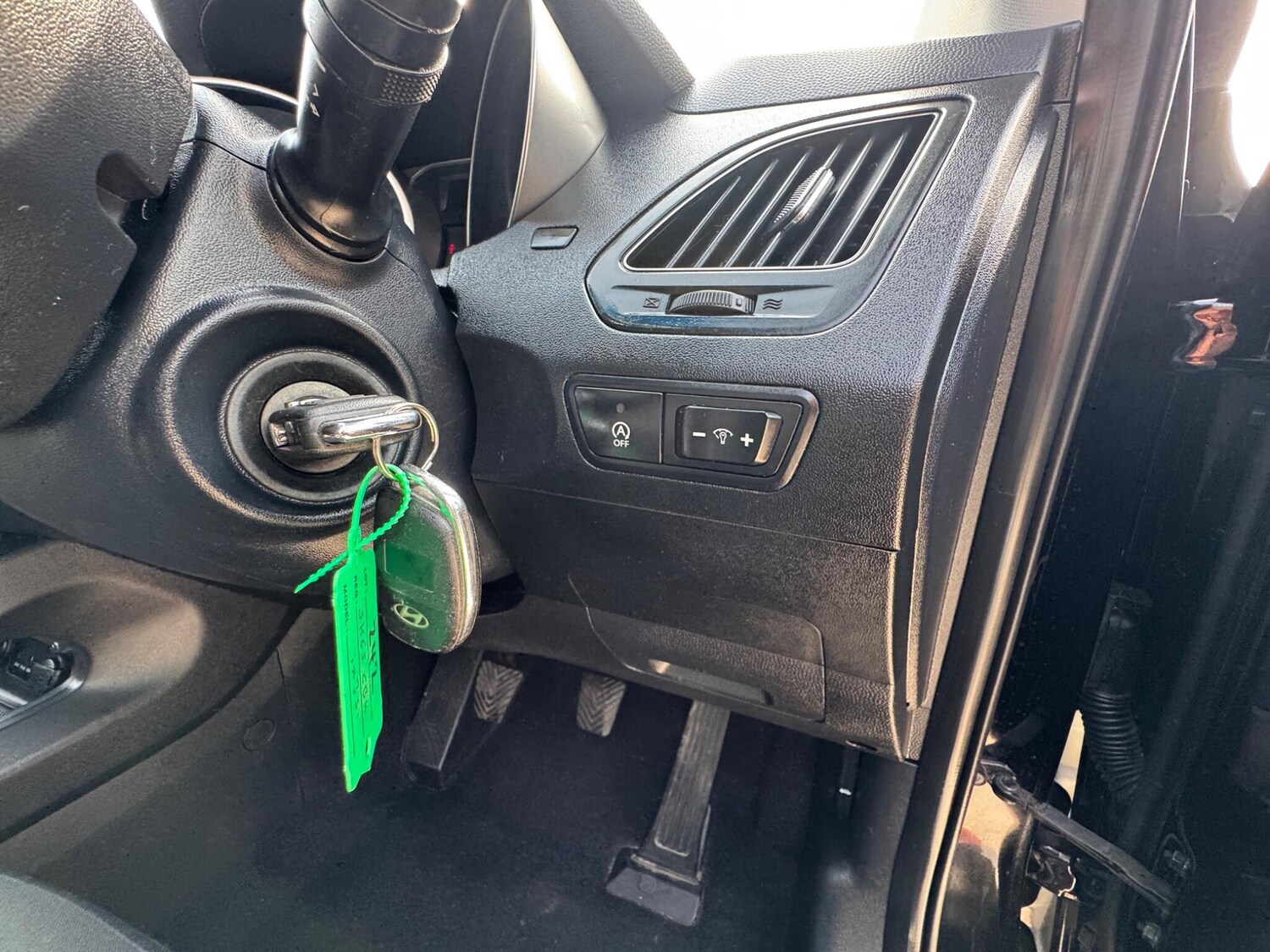 Used Hyundai Ix35 2015 for sale - 77970673: Photo 39