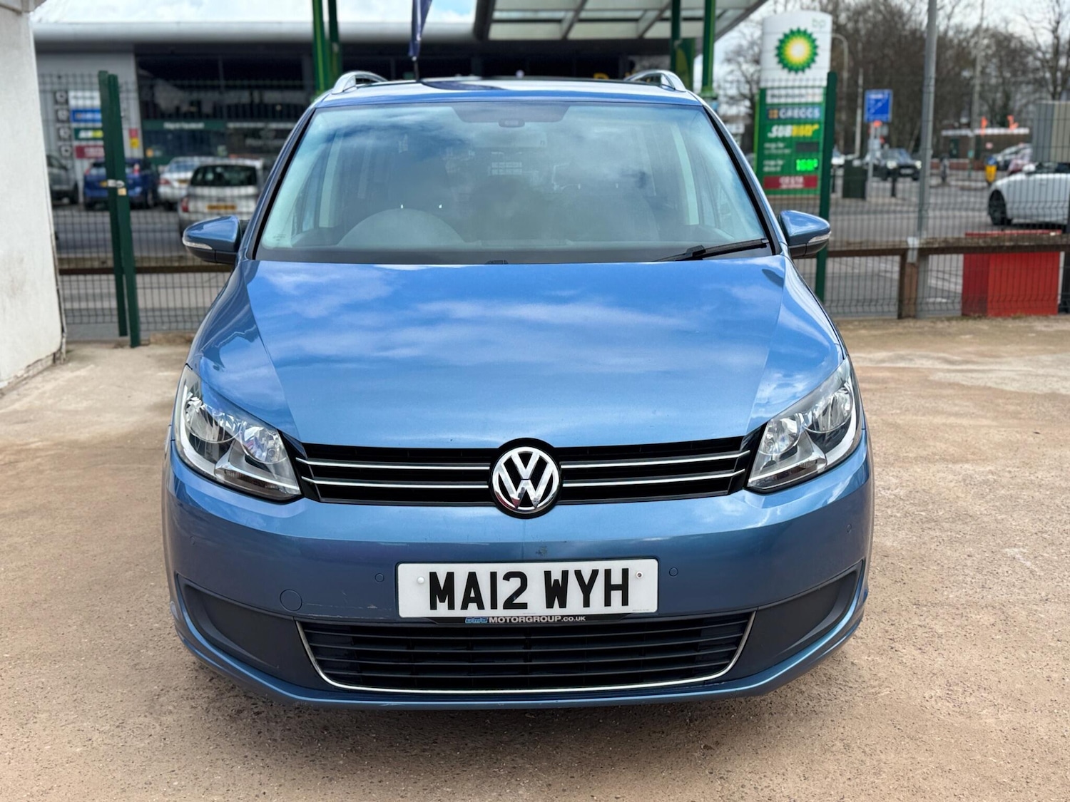 Used Volkswagen Touran 2012 for sale - 77838745: Photo 2
