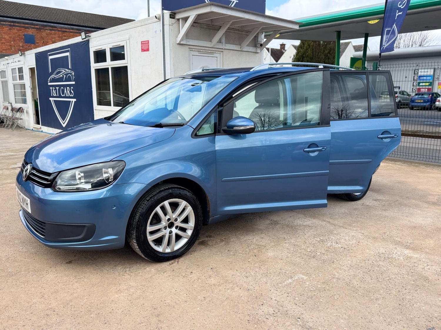 Used Volkswagen Touran 2012 for sale - 77838745: Photo 20