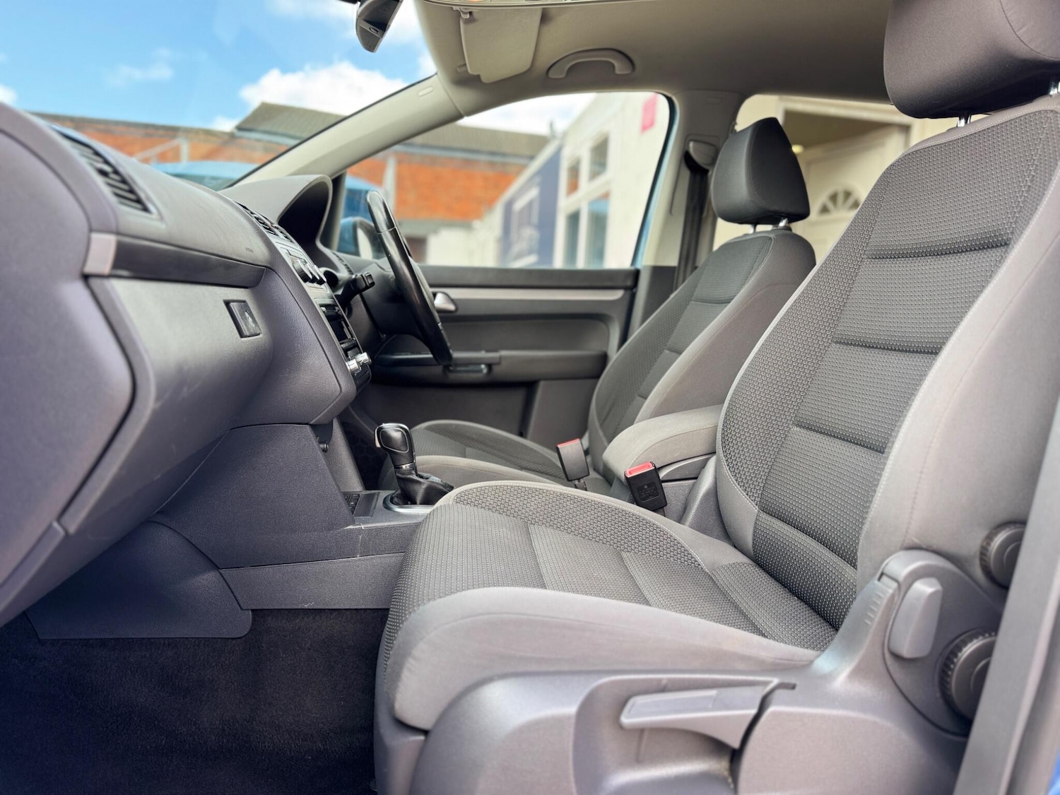 Used Volkswagen Touran 2012 for sale - 77838745: Photo 29