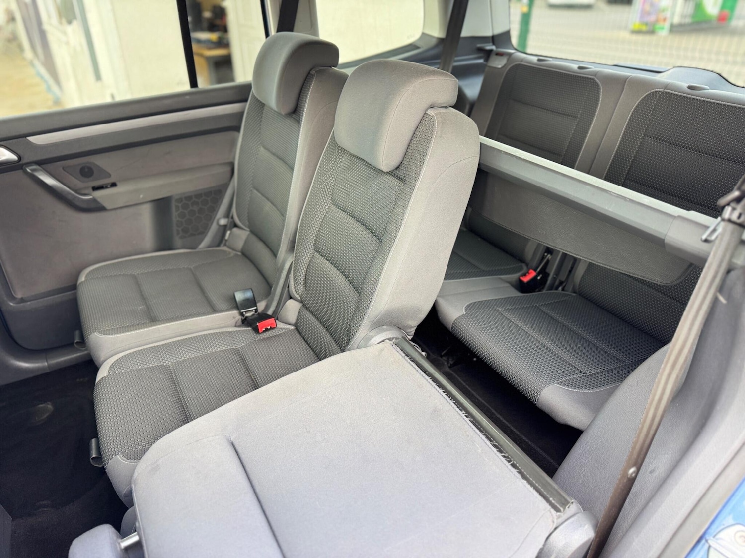 Used Volkswagen Touran 2012 for sale - 77838745: Photo 33