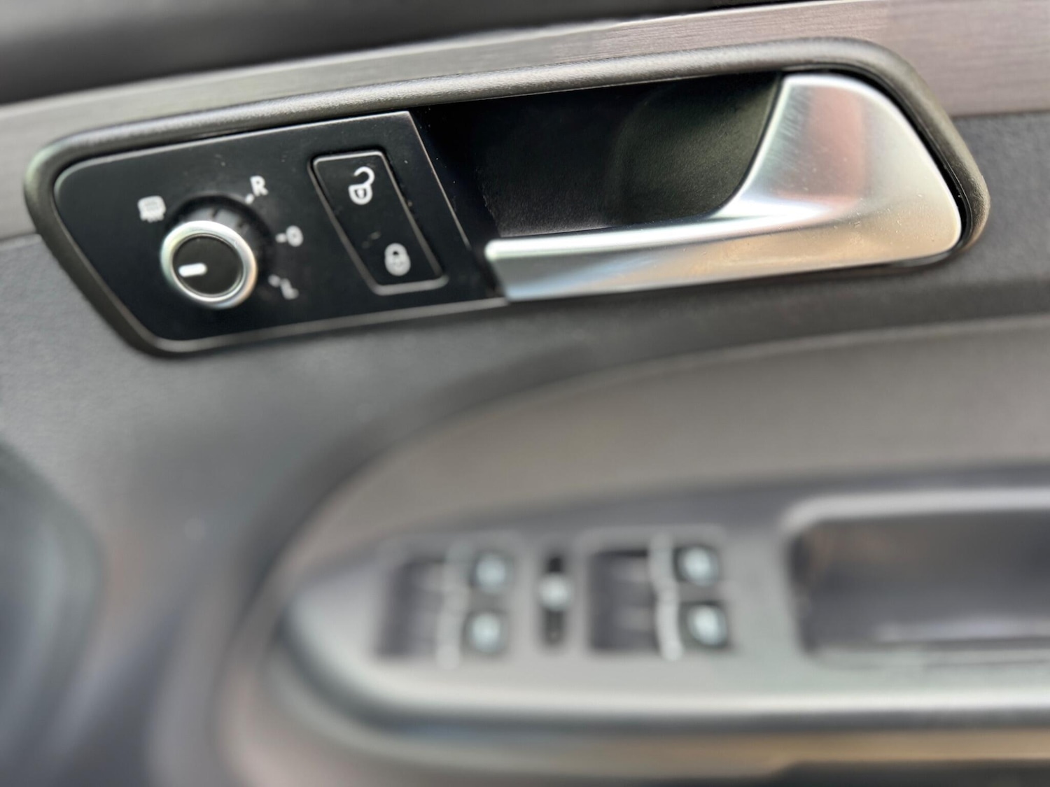 Used Volkswagen Touran 2012 for sale - 77838745: Photo 37