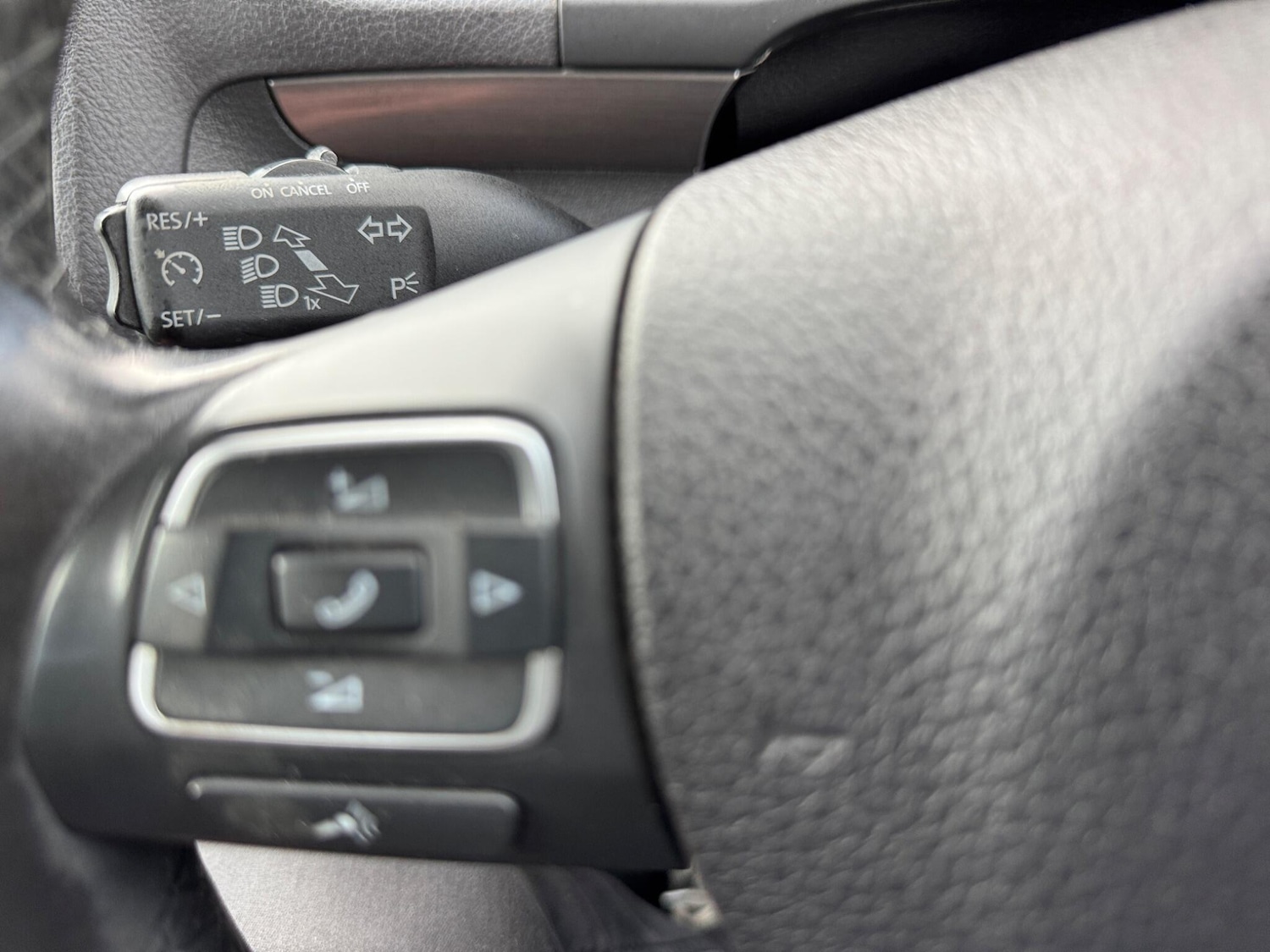 Used Volkswagen Touran 2012 for sale - 77838745: Photo 41