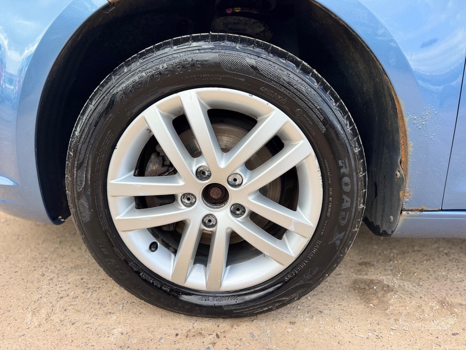 Used Volkswagen Touran 2012 for sale - 77838745: Photo 47