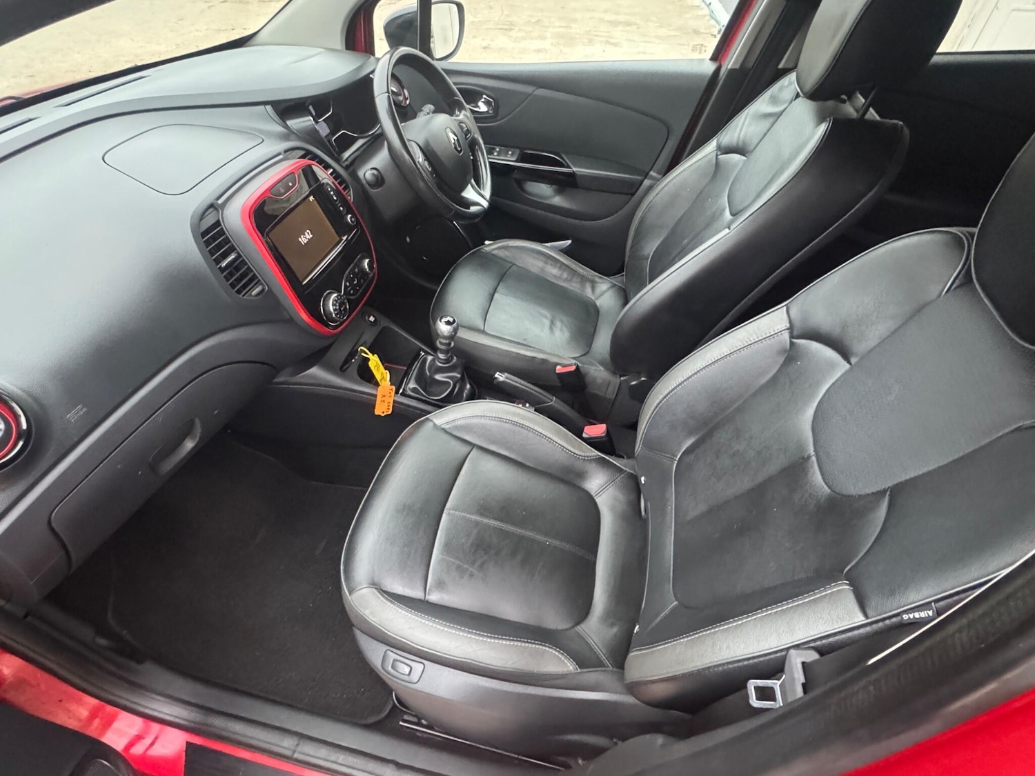 Used Renault Captur for sale - 77793383: Photo 27