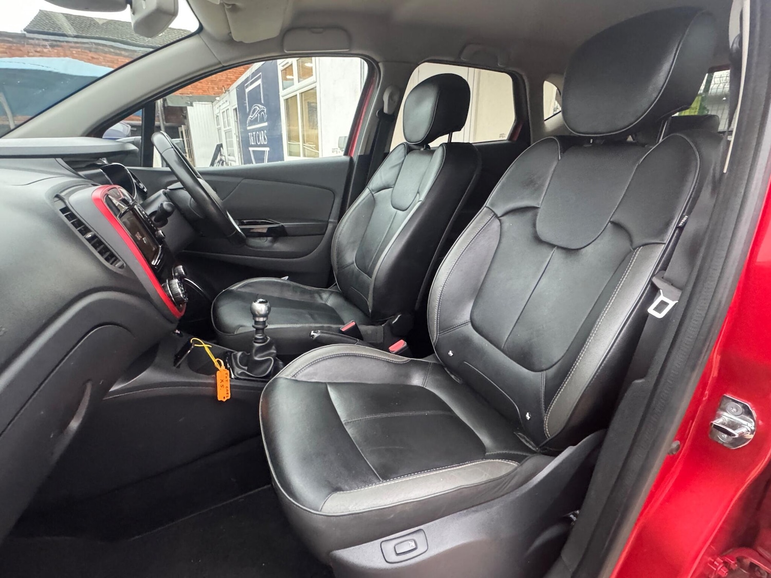 Used Renault Captur for sale - 77793383: Photo 28