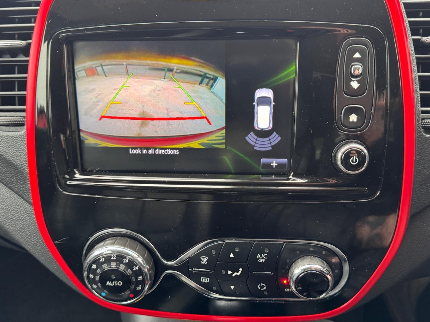 Used Renault Captur for sale - 77793383: Photo 33