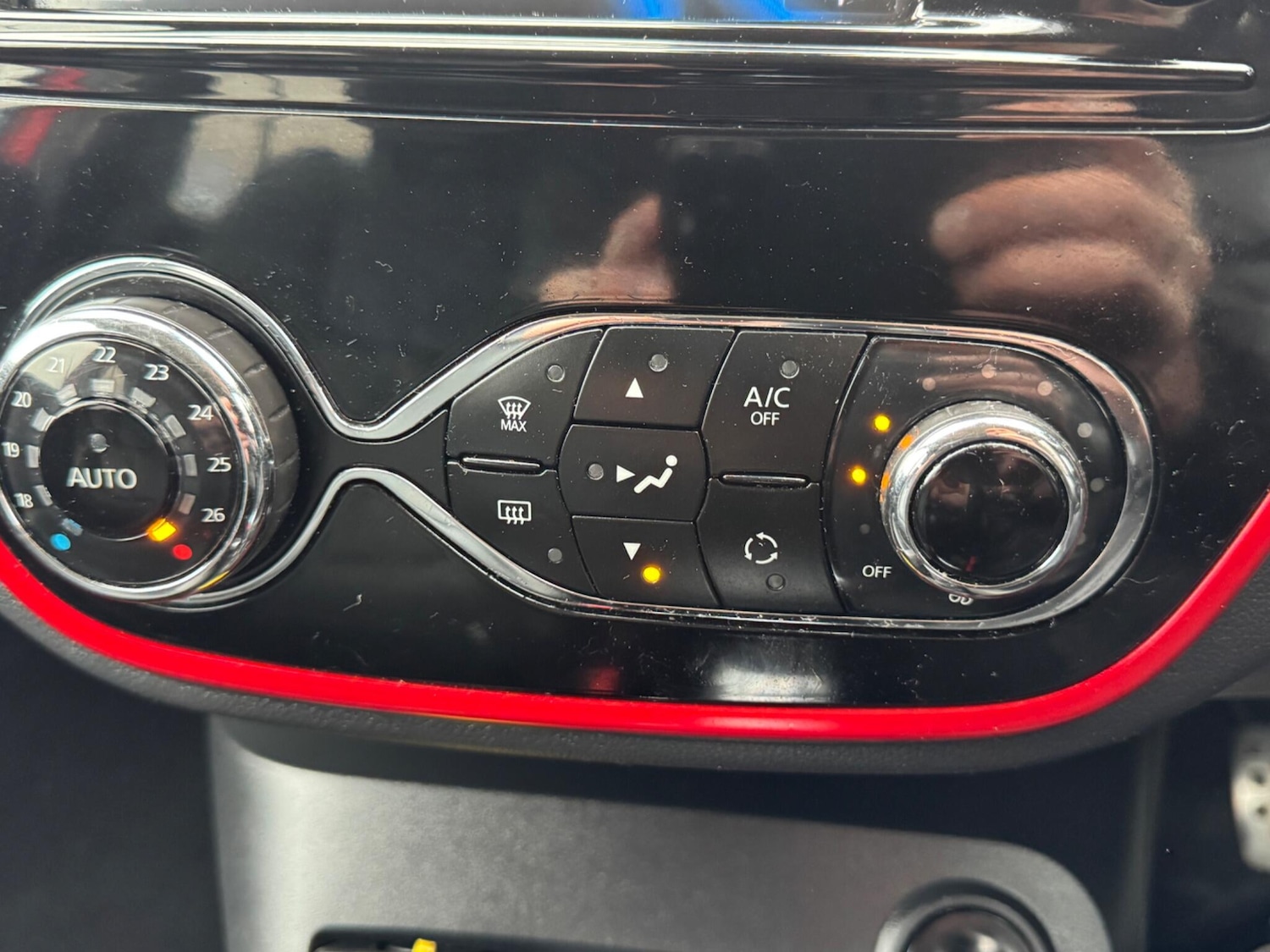 Used Renault Captur for sale - 77793383: Photo 35