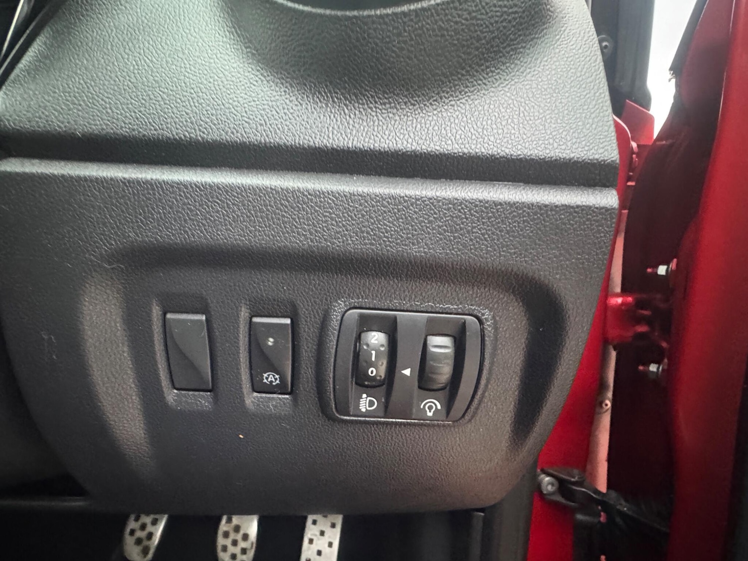 Used Renault Captur for sale - 77793383: Photo 40