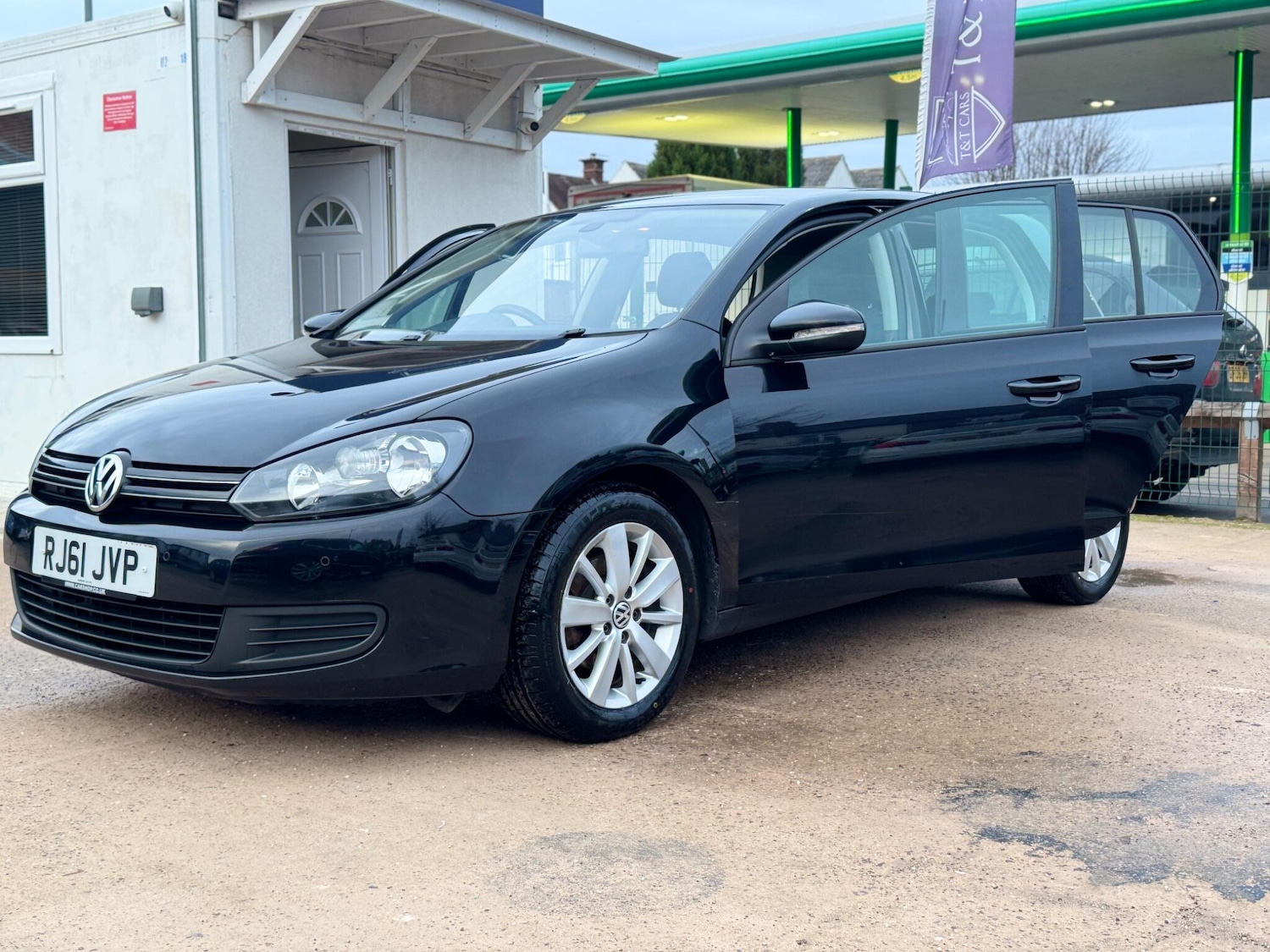 Used Volkswagen Golf 2011 for sale - 76865415: Photo 25