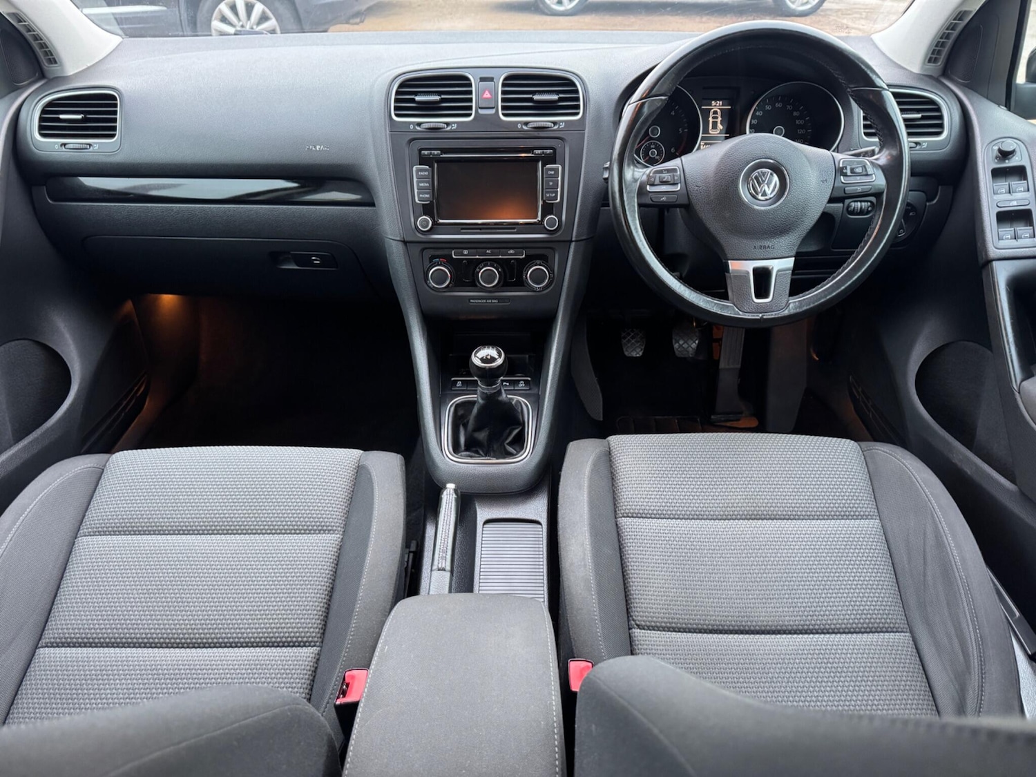 Used Volkswagen Golf 2011 for sale - 76865415: Photo 3