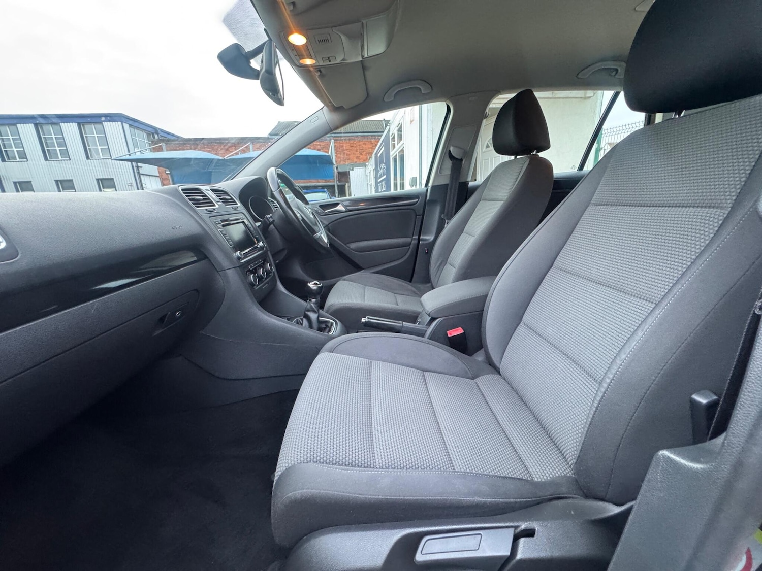 Used Volkswagen Golf 2011 for sale - 76865415: Photo 30