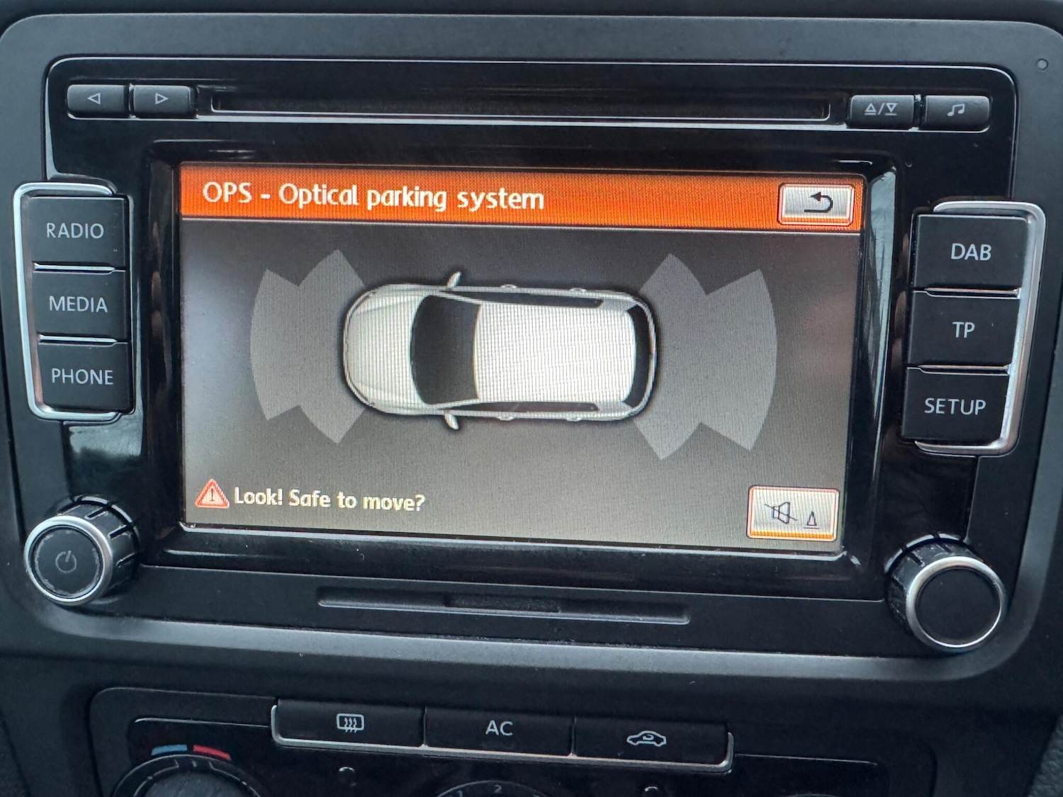 Used Volkswagen Golf 2011 for sale - 76865415: Photo 5