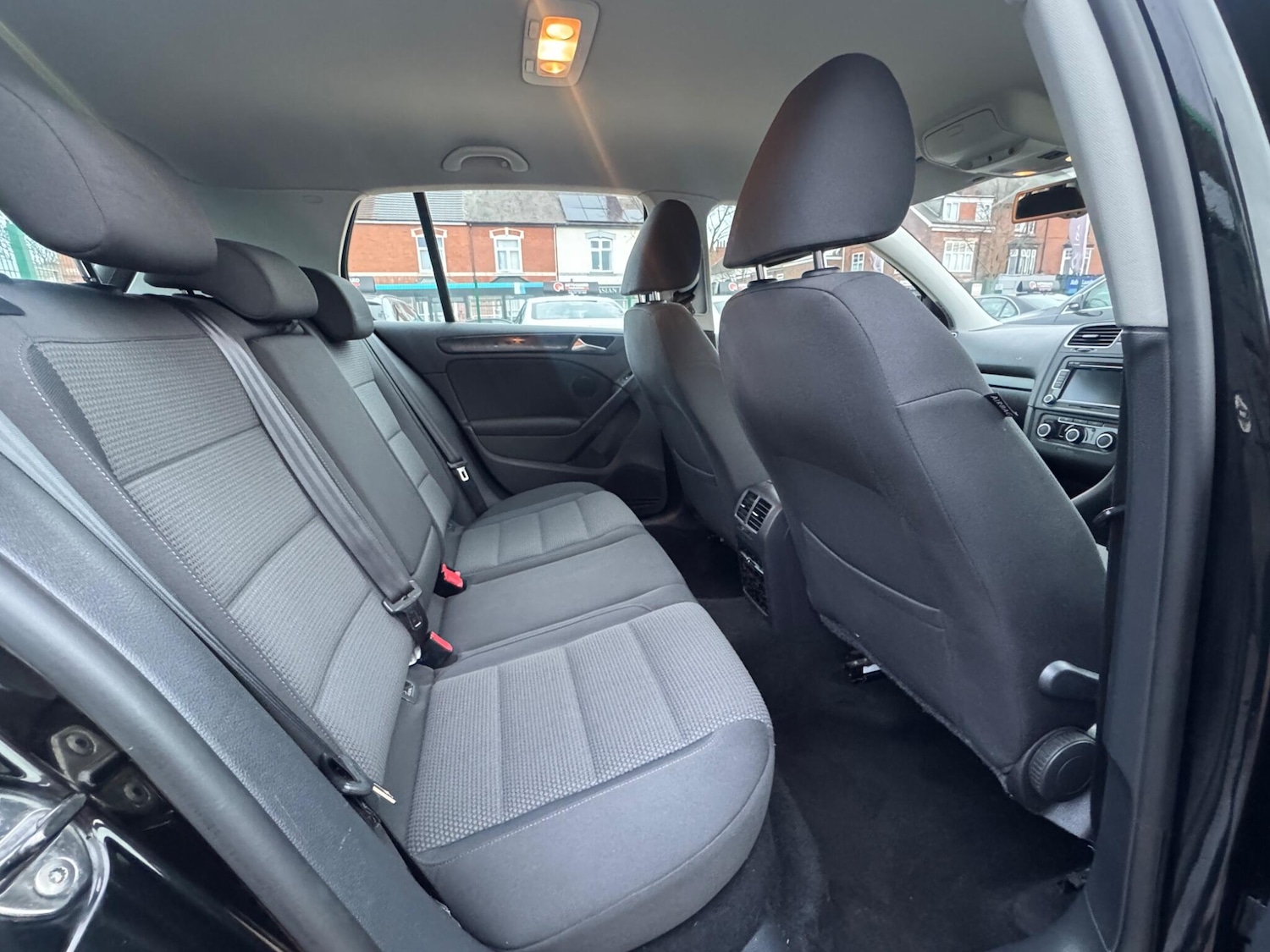 Used Volkswagen Golf 2011 for sale - 76865415: Photo 9