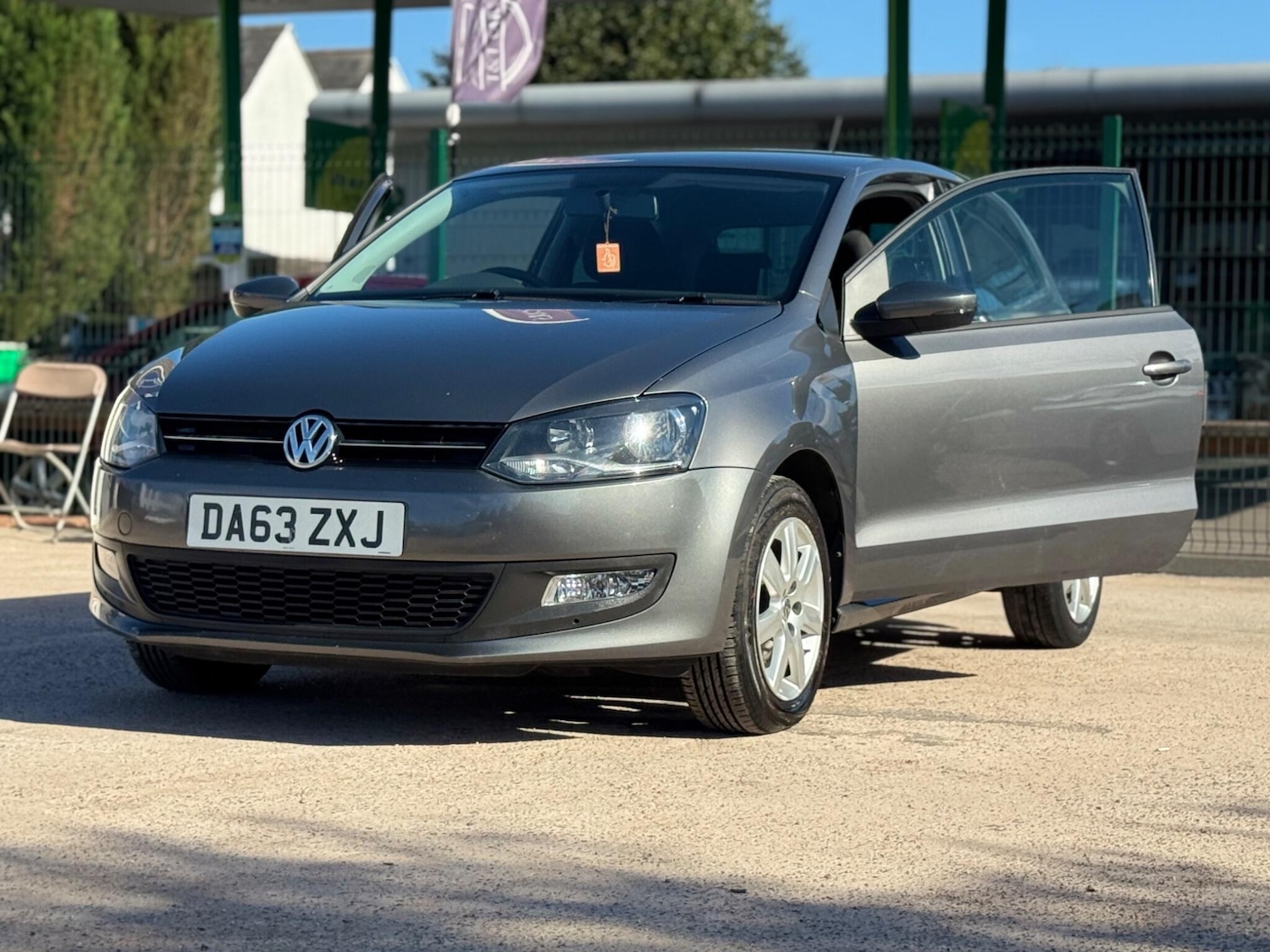 Vehicle 28