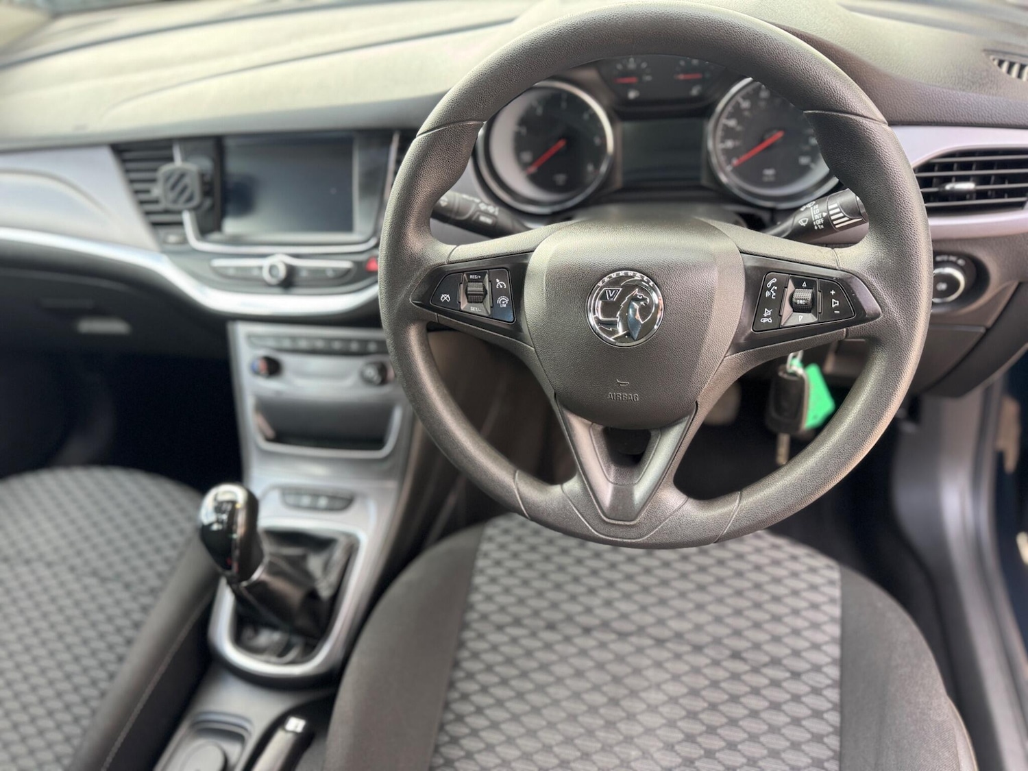 Used Vauxhall Astra 2016 for sale - 78058554: Photo 3