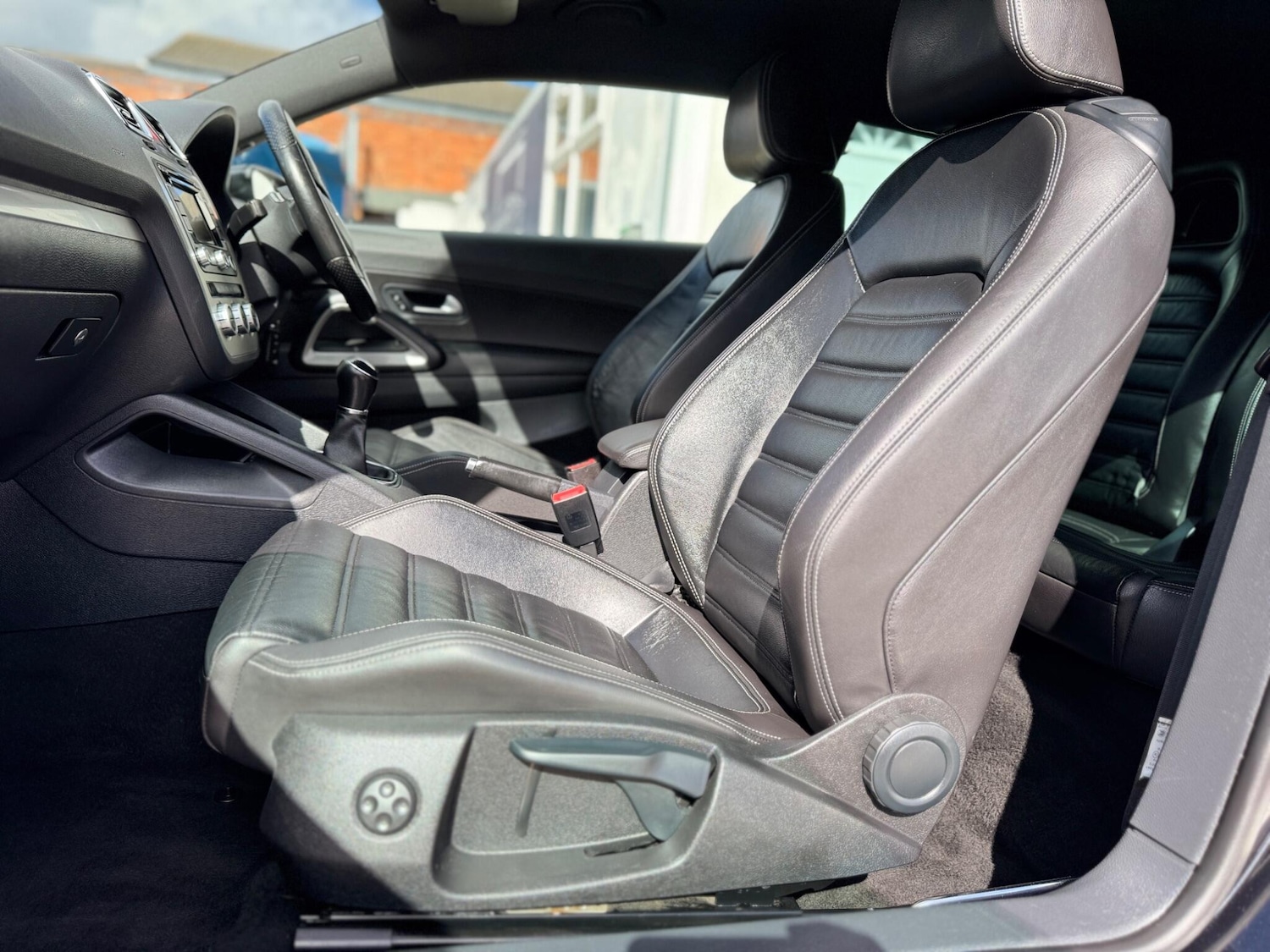 Used Volkswagen Scirocco 2013 for sale - 78141601: Photo 32