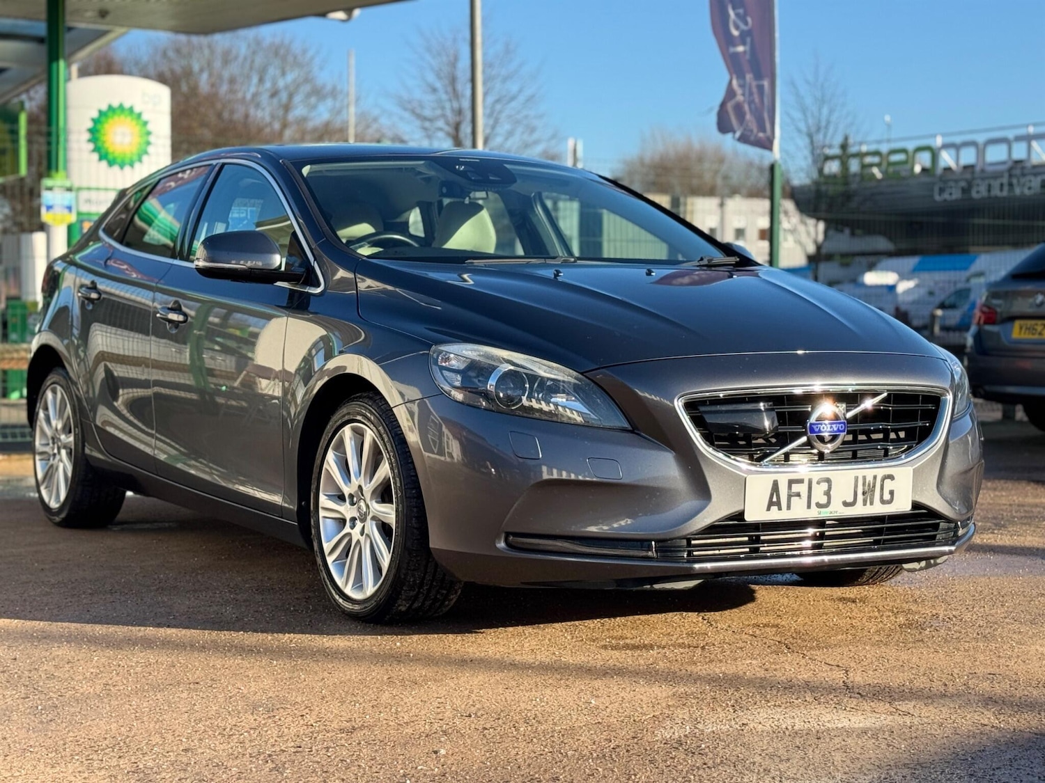 Used Volvo V40 2013 for sale - 76781689: Photo 12
