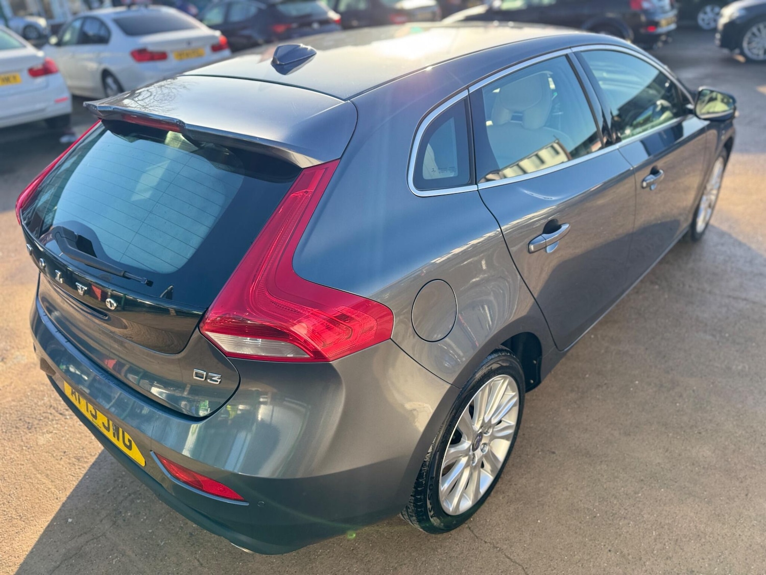 Used Volvo V40 2013 for sale - 76781689: Photo 22