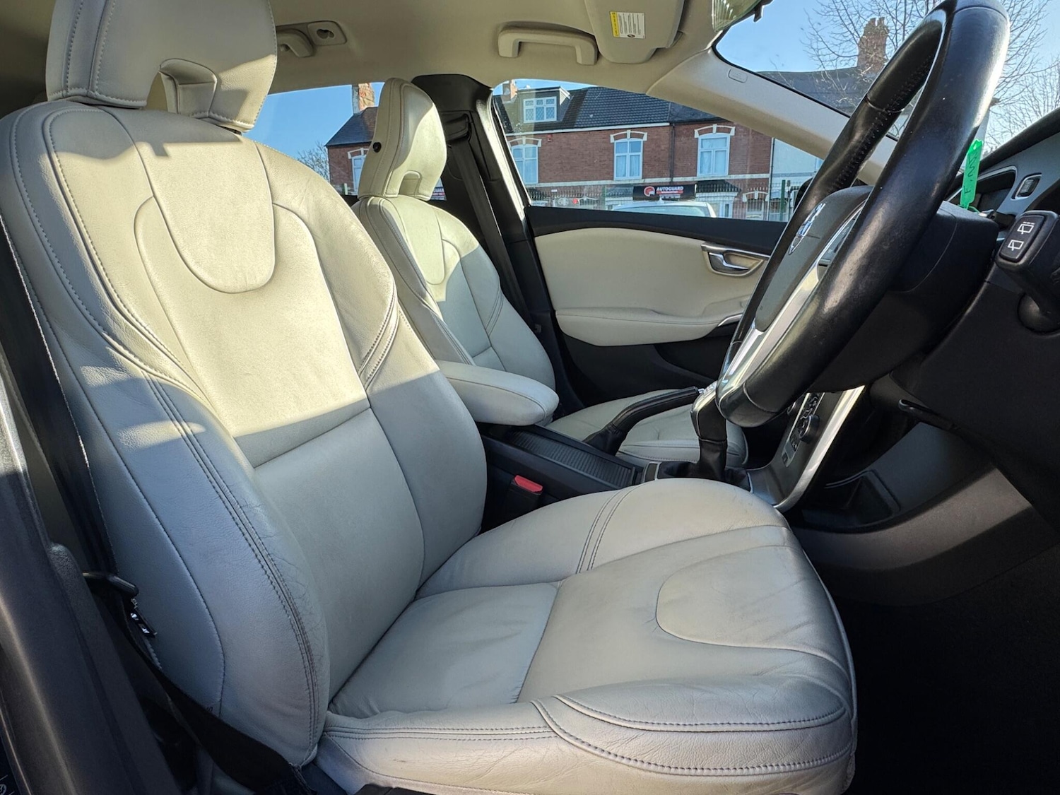 Used Volvo V40 2013 for sale - 76781689: Photo 29