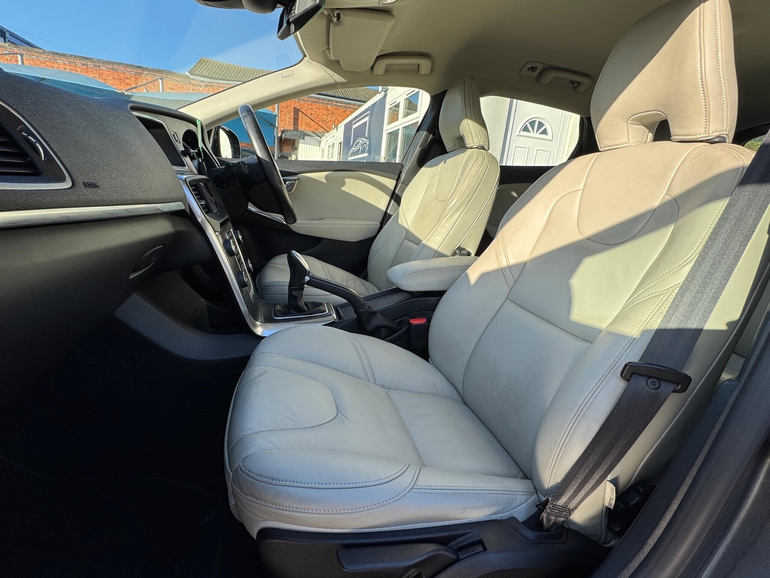 Used Volvo V40 2013 for sale - 76781689: Photo 33