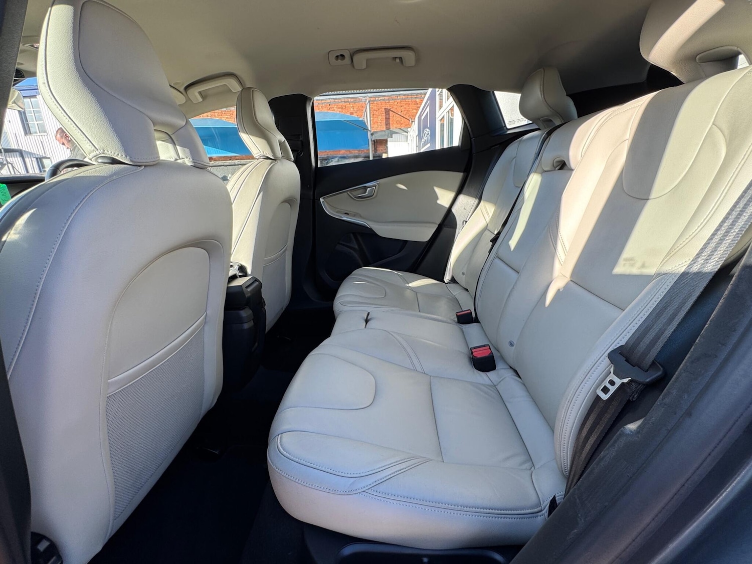 Used Volvo V40 2013 for sale - 76781689: Photo 34