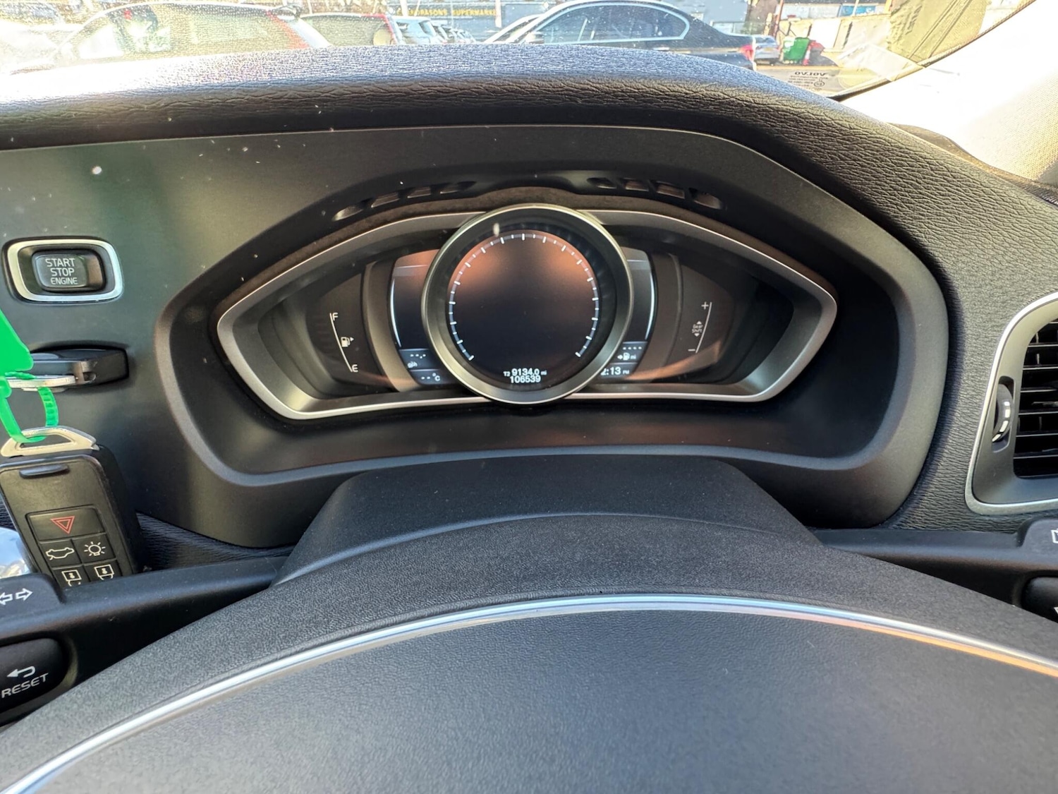 Used Volvo V40 2013 for sale - 76781689: Photo 35