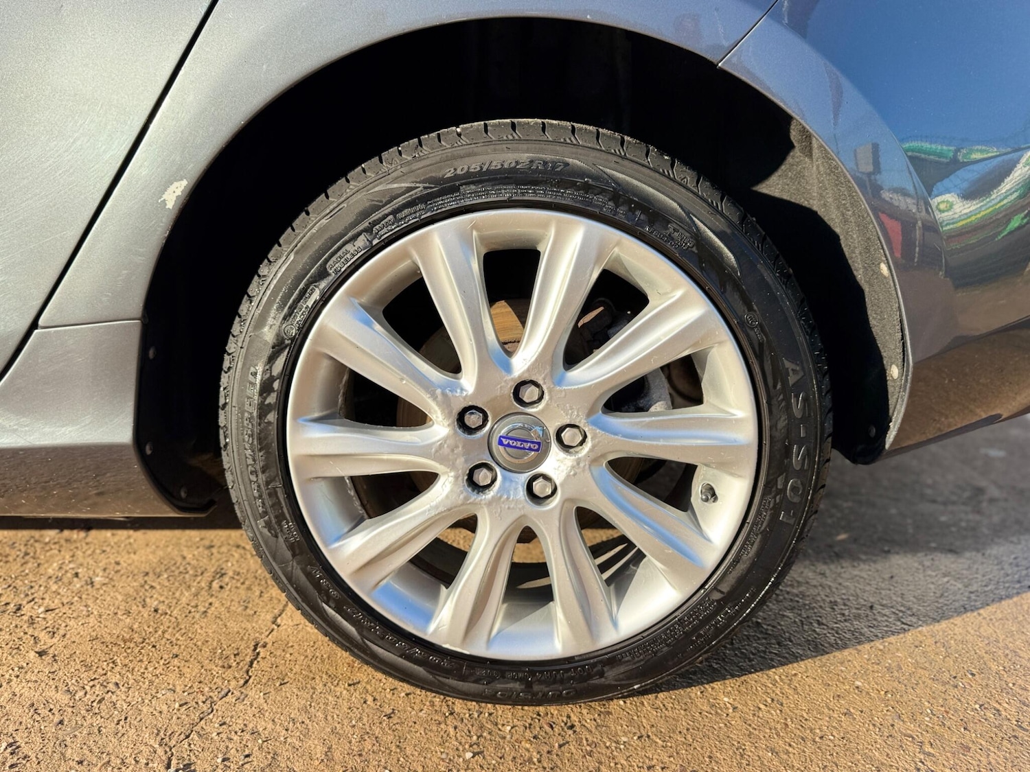 Used Volvo V40 2013 for sale - 76781689: Photo 46