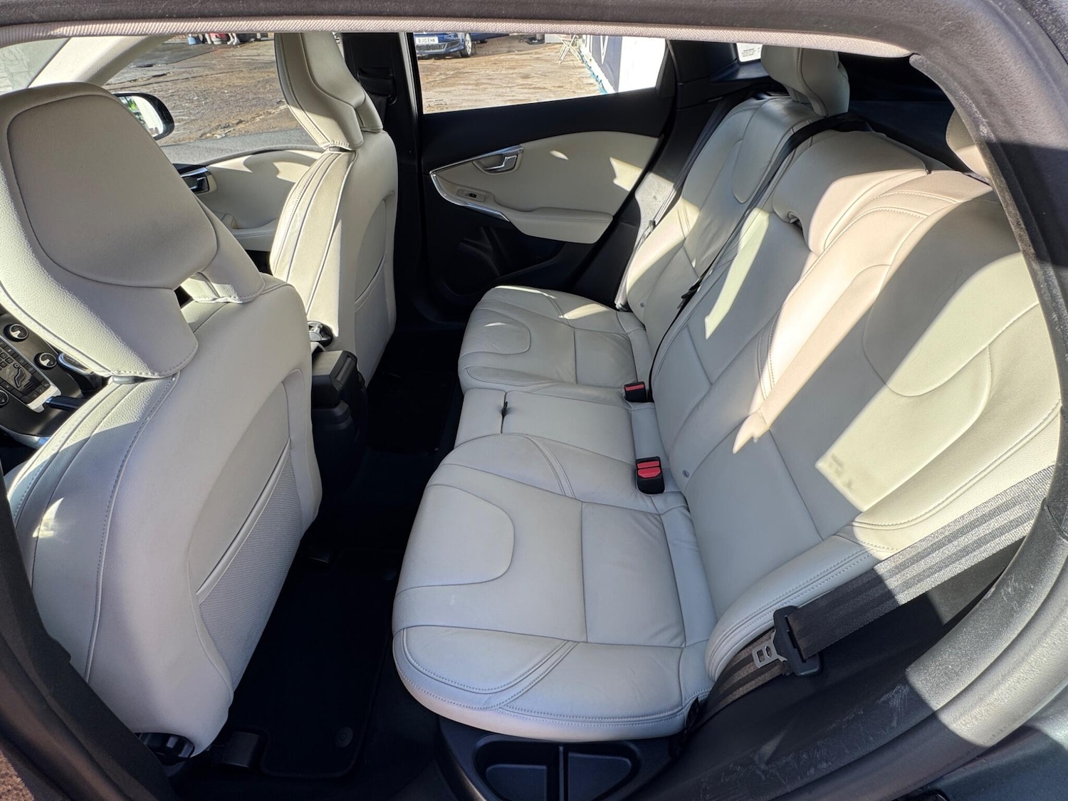 Used Volvo V40 2013 for sale - 76781689: Photo 7