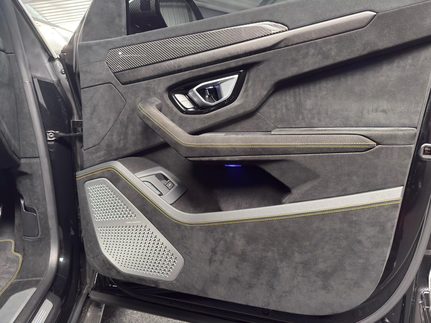 Used Lamborghini Urus for sale - 76728536: Photo 27