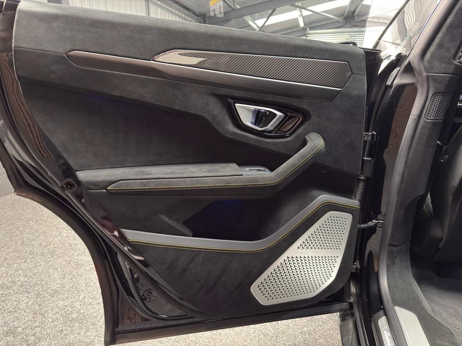 Used Lamborghini Urus for sale - 76728536: Photo 34