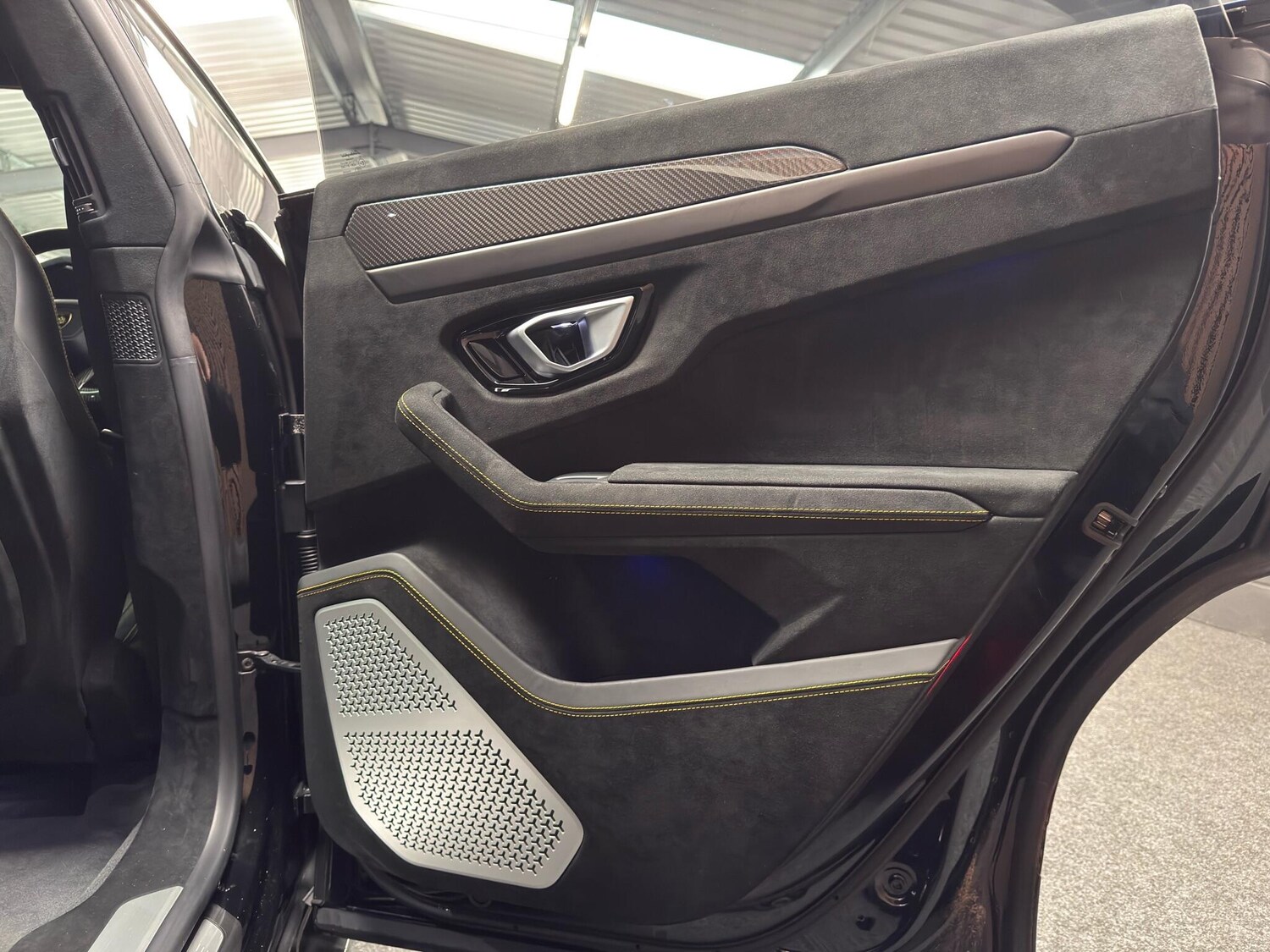 Used Lamborghini Urus for sale - 76728536: Photo 37