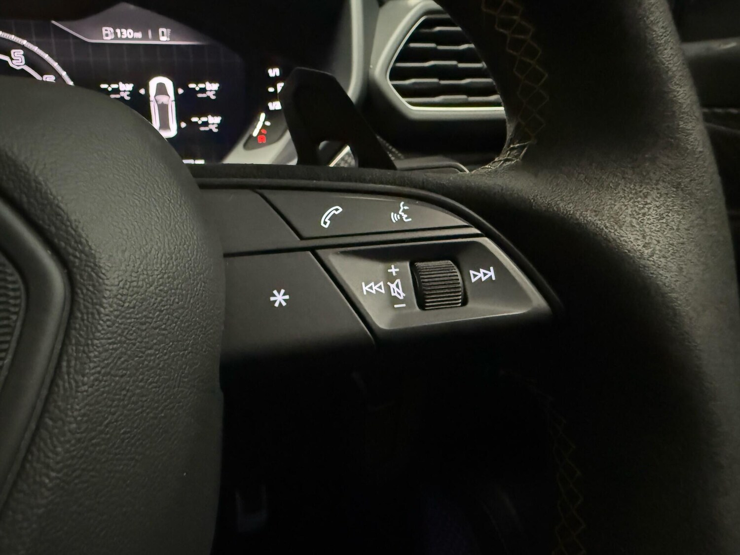 Used Lamborghini Urus for sale - 76728536: Photo 42