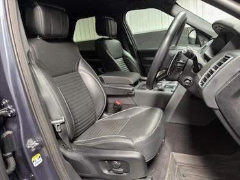 Used Land Rover Discovery 2023 for sale - 79181606: Photo