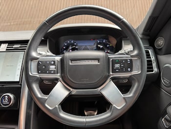 Used Land Rover Discovery 2023 for sale - 79181606: Photo
