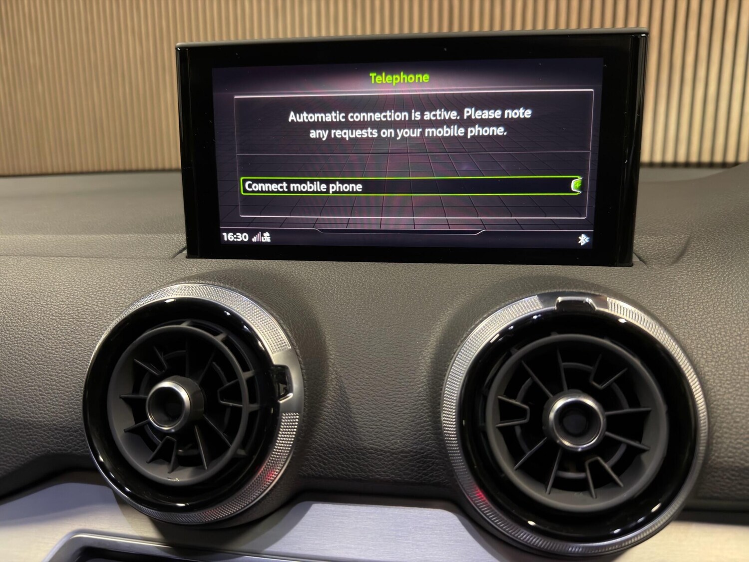 Used Audi Q2 2023 for sale - 77425636: Photo 59