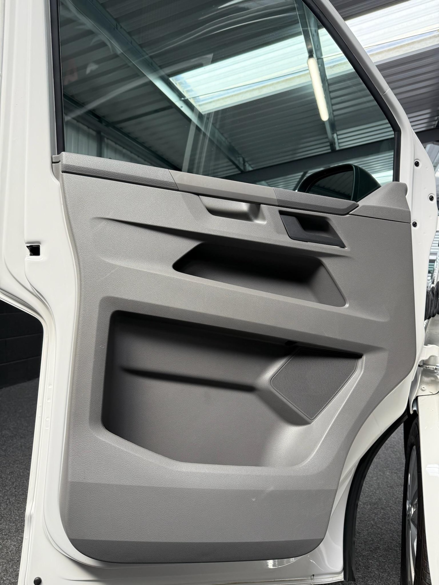 Used Volkswagen Transporter 2023 for sale - 77081445: Photo 38