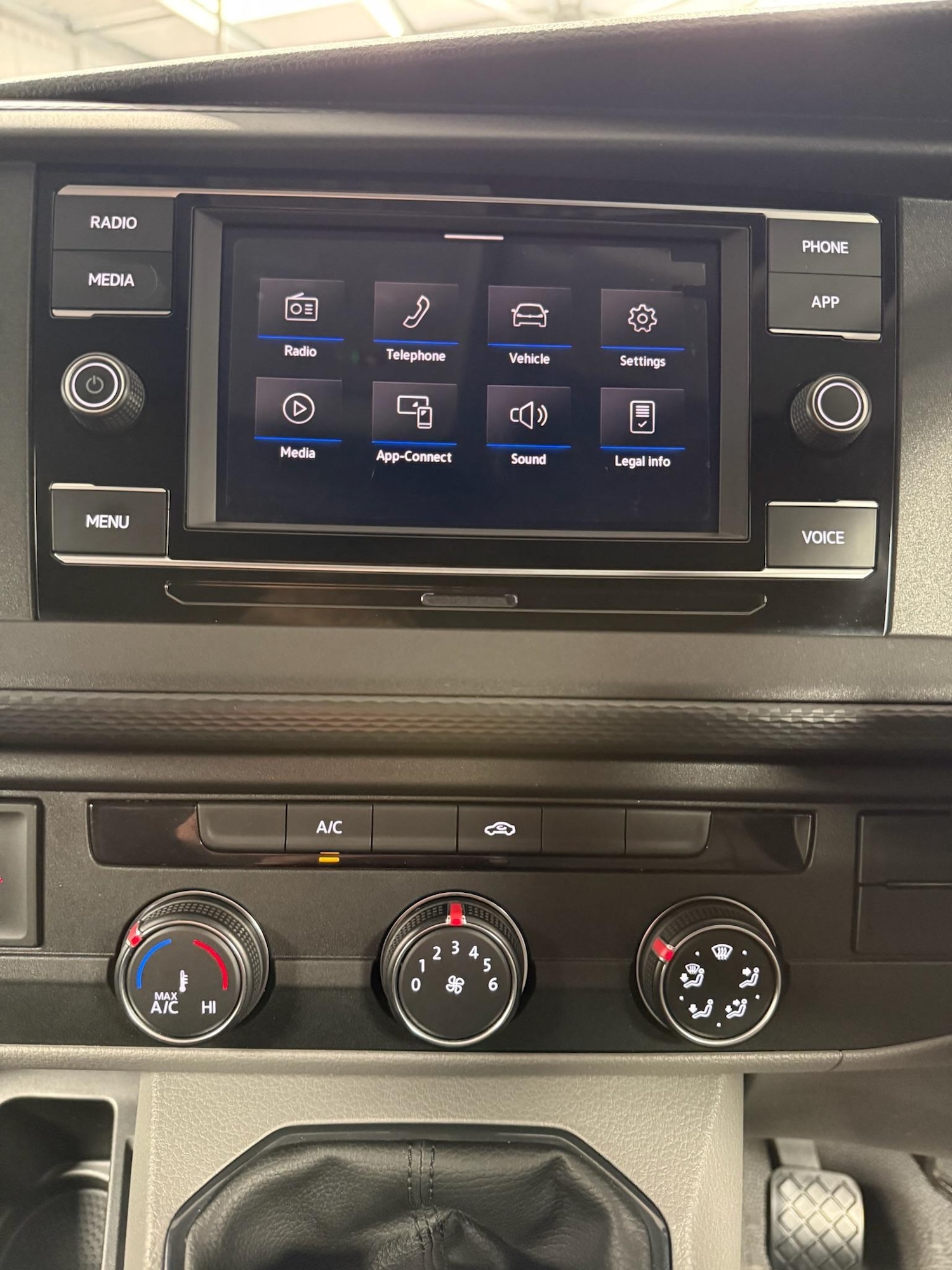 Used Volkswagen Transporter 2023 for sale - 77081445: Photo 46