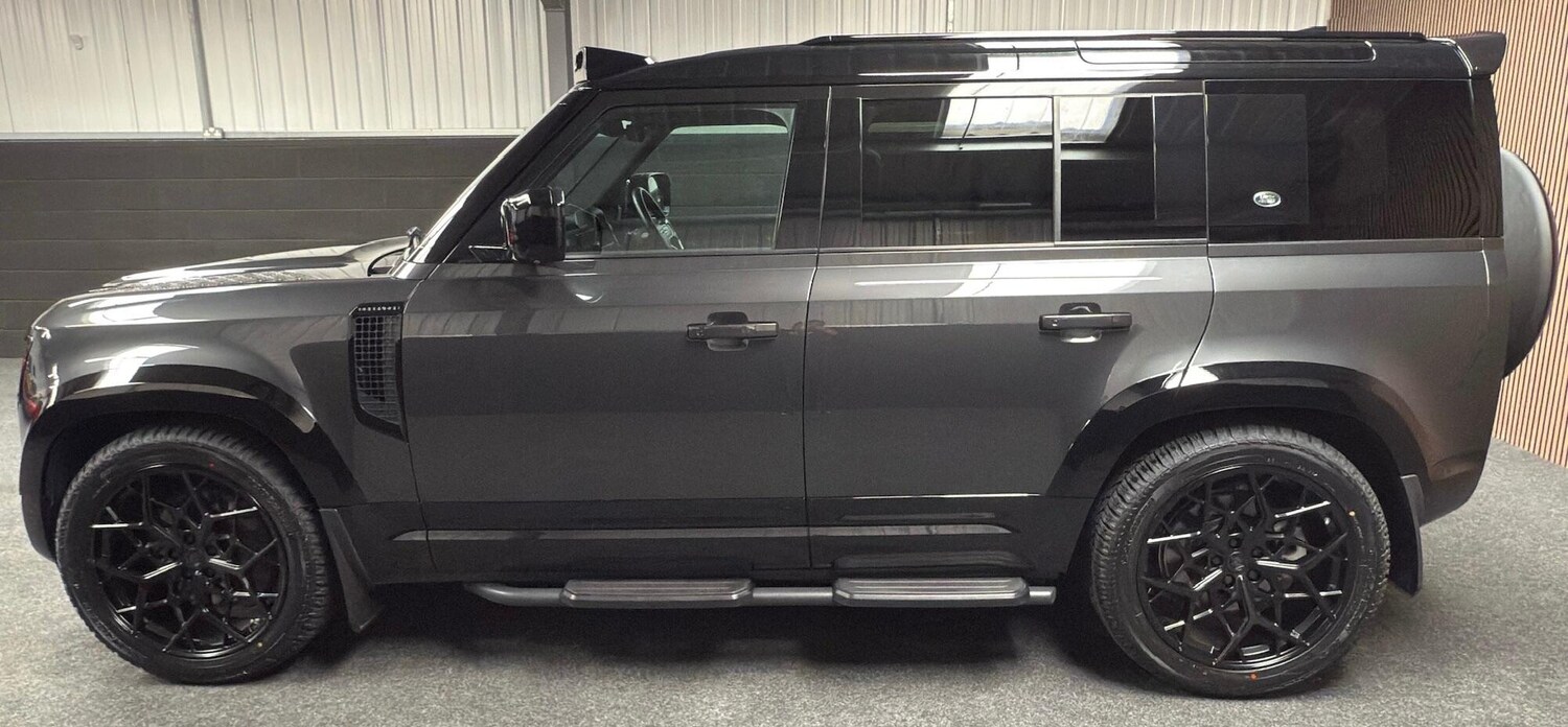 Used Land Rover Defender 110 for sale - 76727815: Photo 10