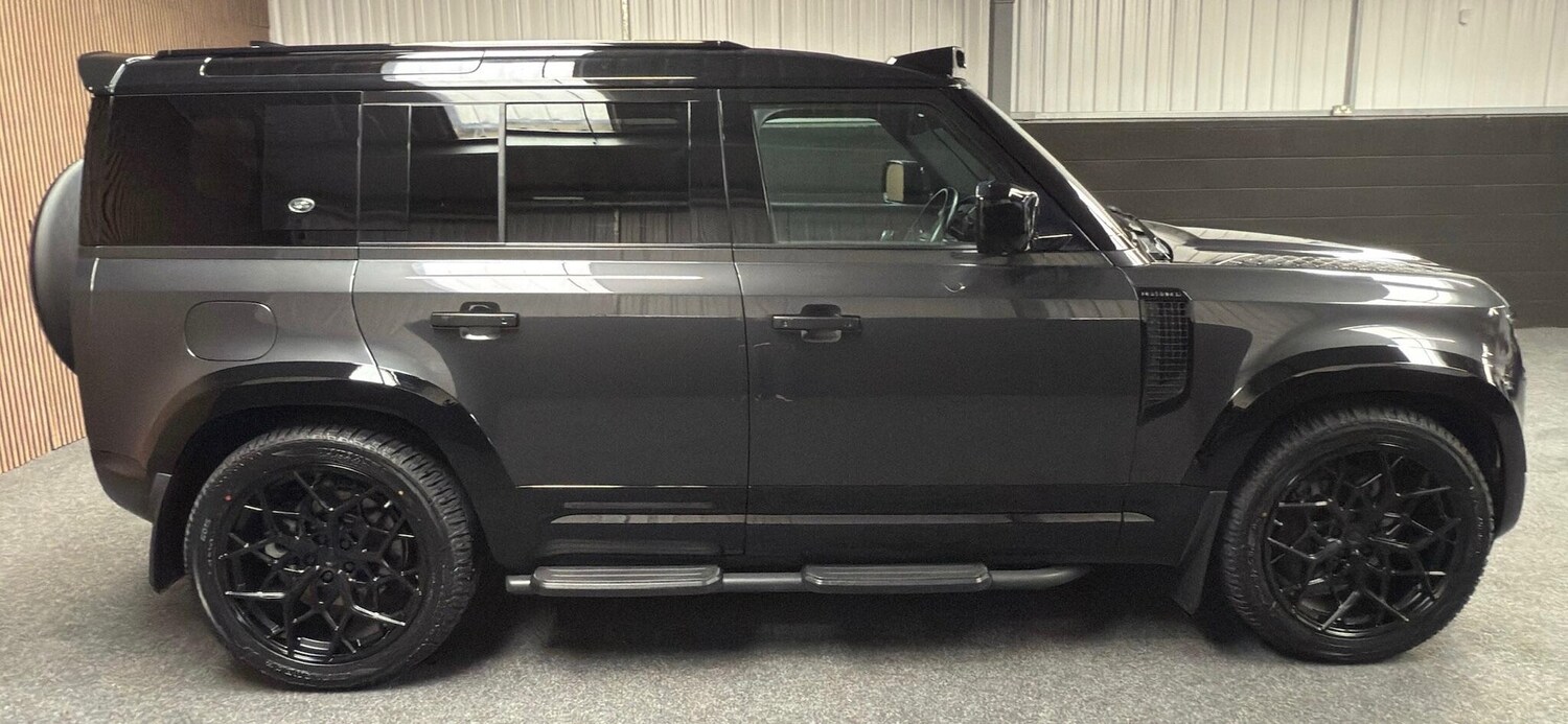 Used Land Rover Defender 110 for sale - 76727815: Photo 13