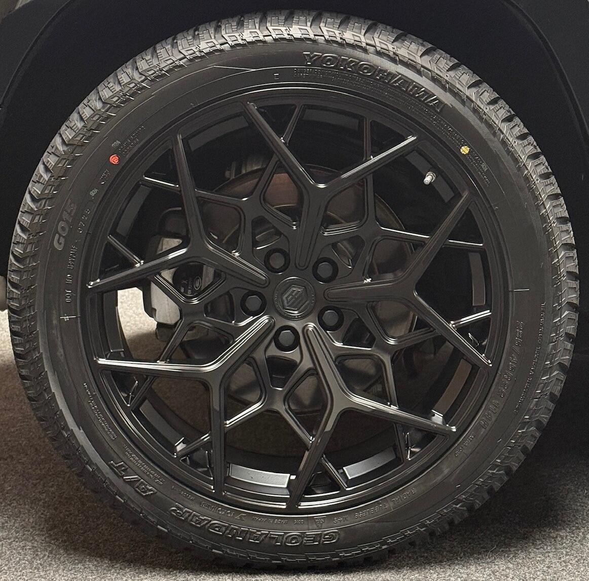 Used Land Rover Defender 110 for sale - 76727815: Photo 18