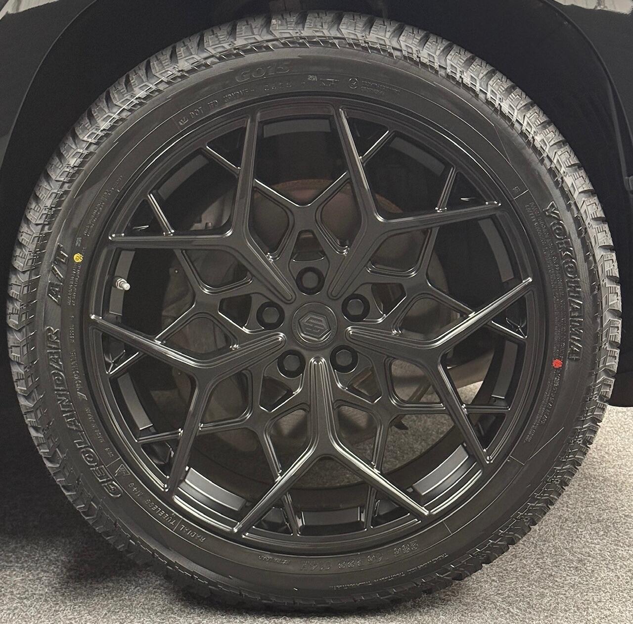 Used Land Rover Defender 110 for sale - 76727815: Photo 19