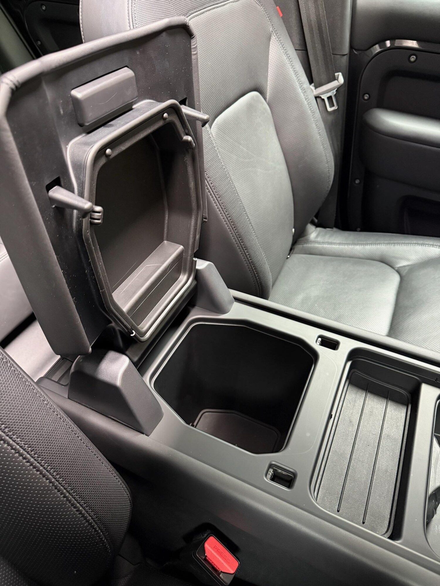 Used Land Rover Defender 110 for sale - 76727815: Photo 26