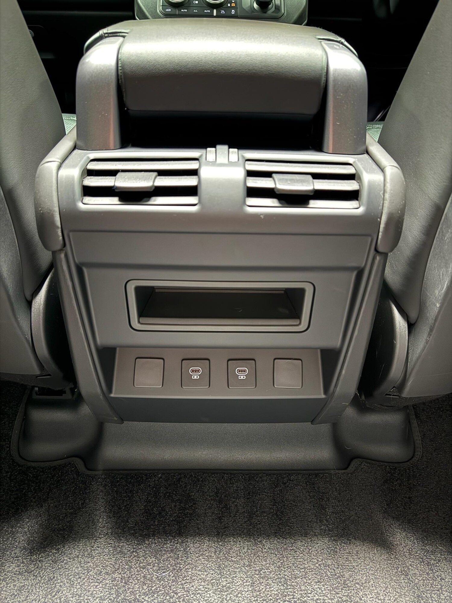 Used Land Rover Defender 110 for sale - 76727815: Photo 33